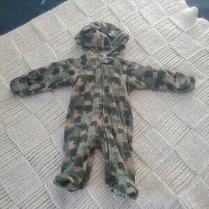 Healthtex hooded fleece bunting